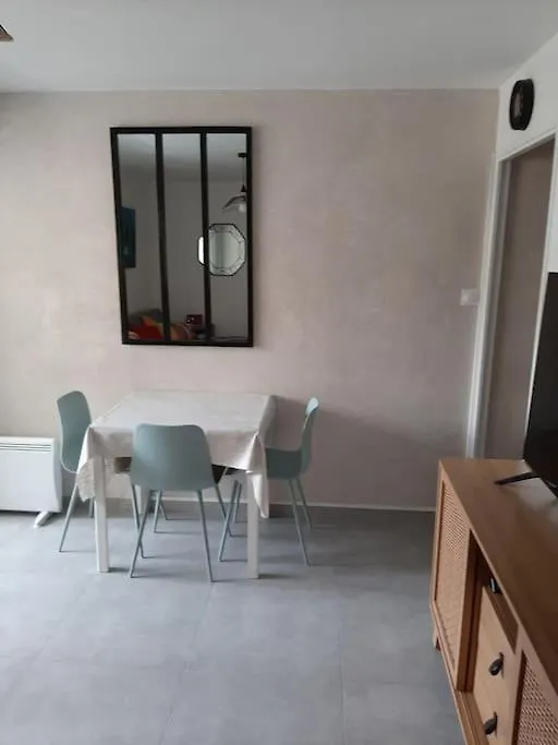 Apartment T2 Paisible, Wifi, Proche Plage Et Pinede Saint-Mandrier-sur-Mer