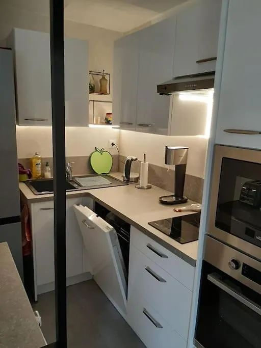 T2 Paisible, Wifi, Proche Plage Et Pinede Saint-Mandrier-sur-Mer