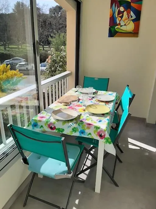 Apartment T2 Paisible, Wifi, Proche Plage Et Pinede Saint-Mandrier-sur-Mer