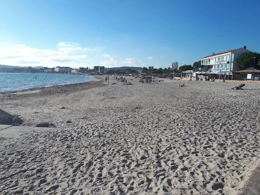 Apartment T2 Paisible, Wifi, Proche Plage Et Pinede Saint-Mandrier-sur-Mer France